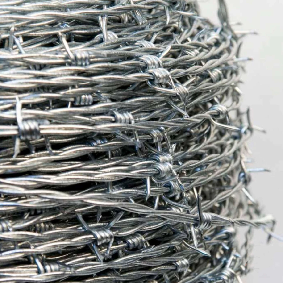 Alambre de Púas Galvanizado x 250m (12.5Kg)